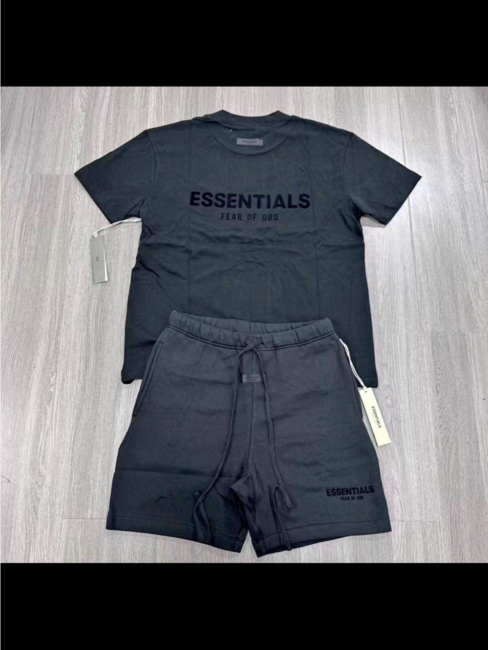 Mens’s Essential’s  Black Logo Tee & Shorts Set size large